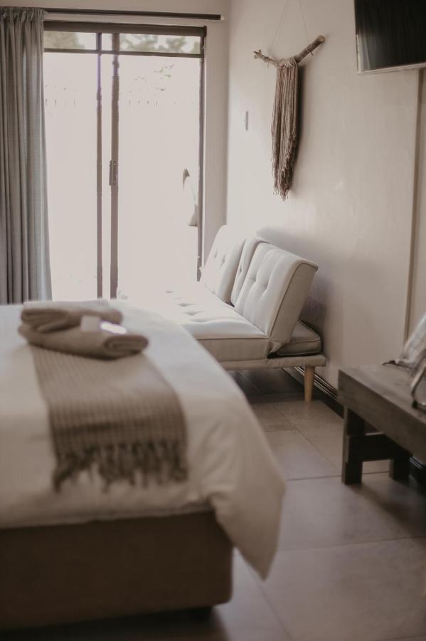 Villa Rose Guesthouse & Venue Bloemfontein Bagian luar foto