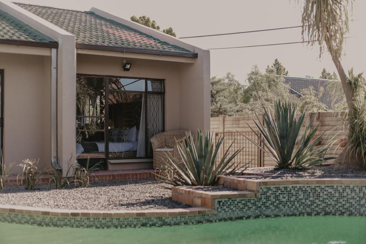 Villa Rose Guesthouse & Venue Bloemfontein Bagian luar foto